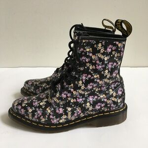 Dr. Martens 1460 Boots Sz 7 Black Mini Tydee Floral Combat Lace Up Ankle Grunge